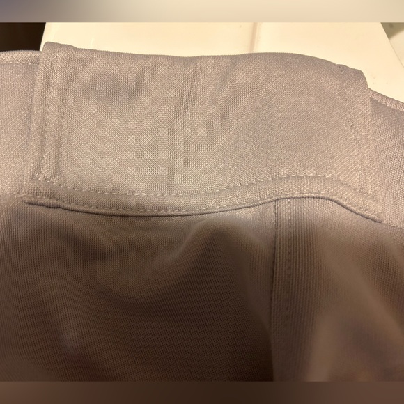 NWT Easton men’s baseball pants with the wide belt loops & 2 deep back pockets. - Picture 4 of 12